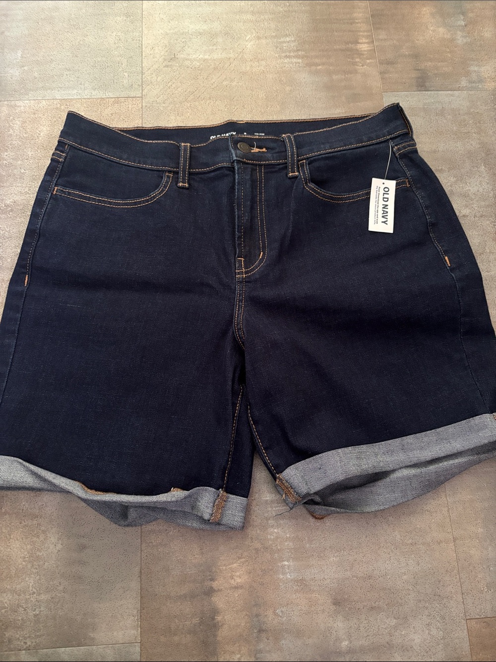 Old Navy Women’s Dark Blue Rolled Cuff Denim Shorts size 8